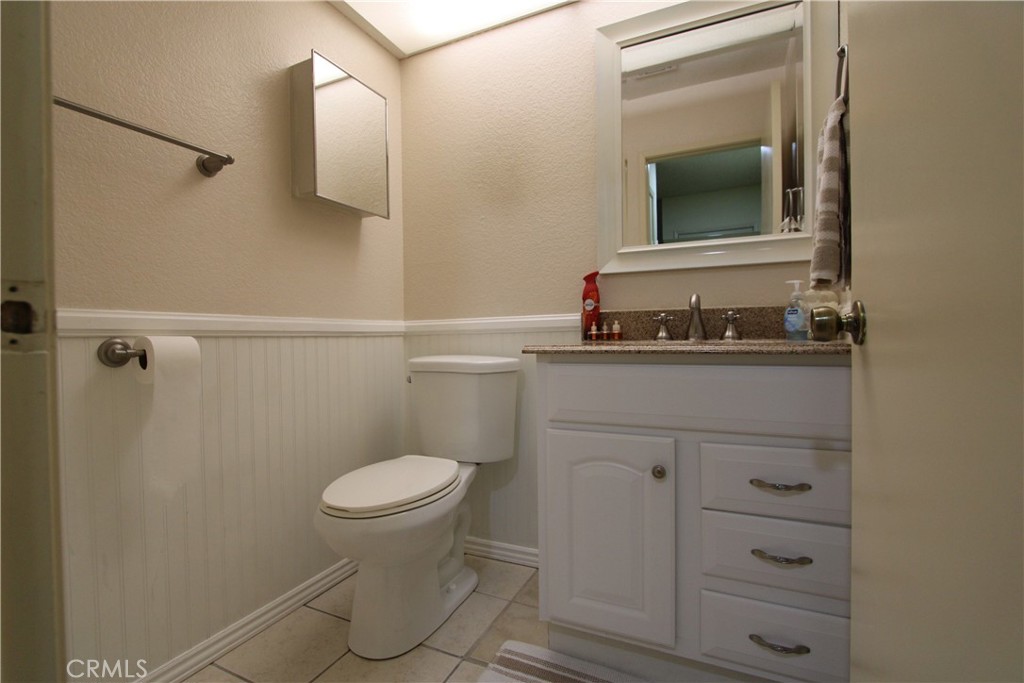 1380 W 48th Street 121 Property Photo 8