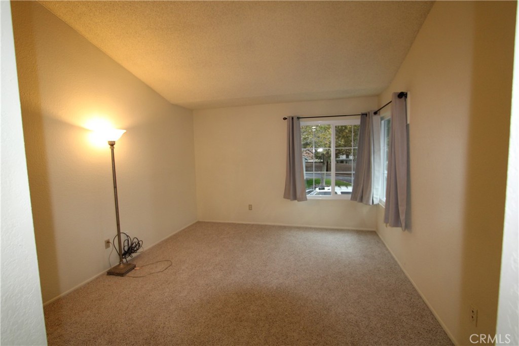1380 W 48th Street 121 Property Photo 13