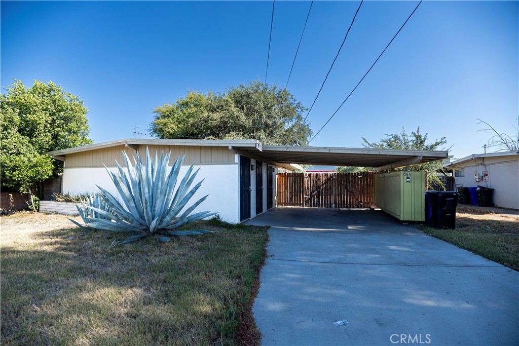 643 W Ramona Drive Property Photo 1