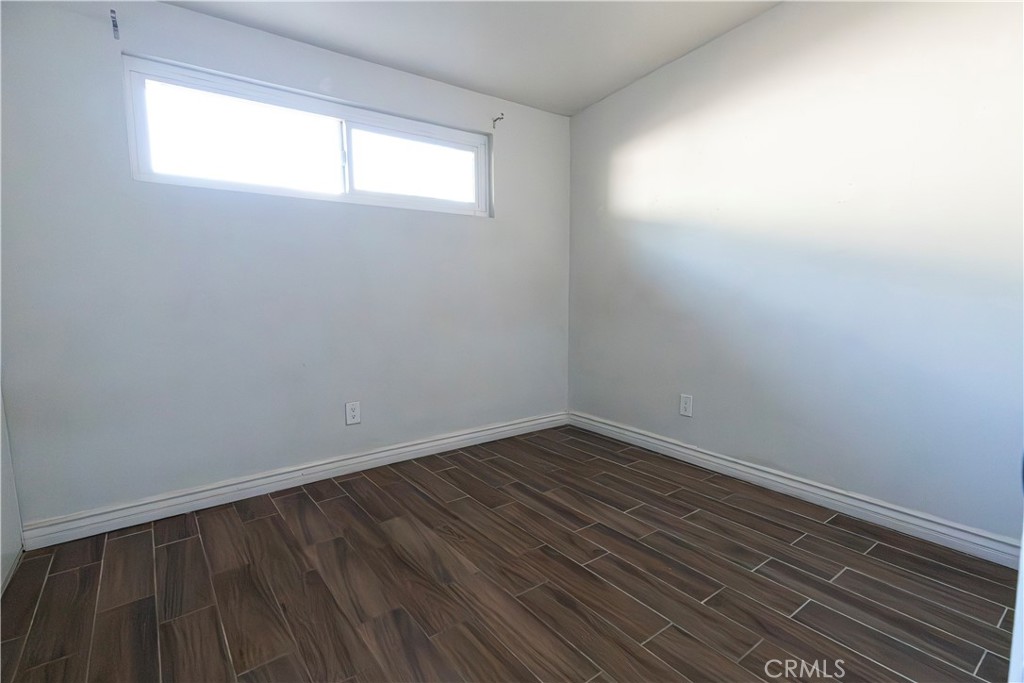 643 W Ramona Drive Property Photo 8