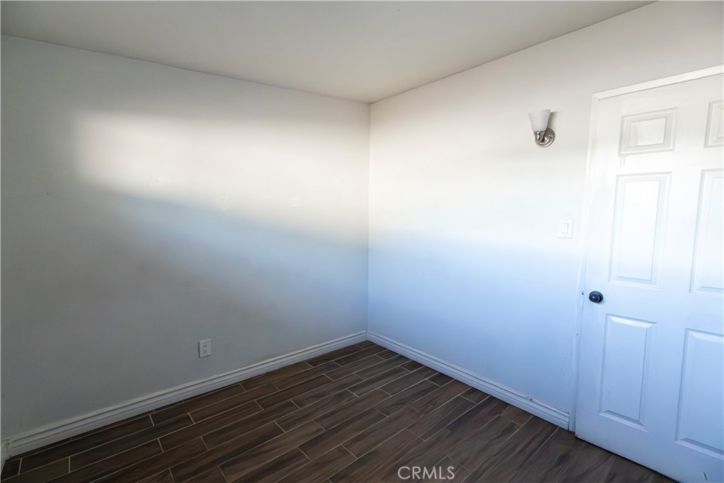 643 W Ramona Drive Property Photo 10