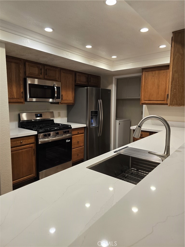 254 E Fern Avenue Property Photo 1