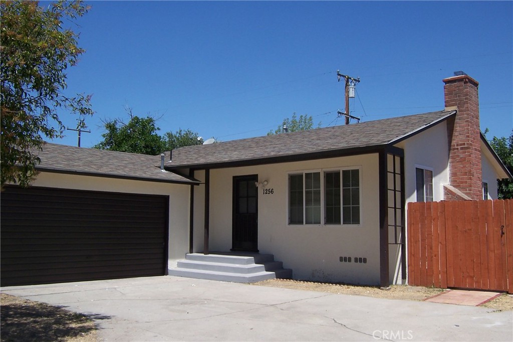 1256 W Alexander Avenue Property Photo 1