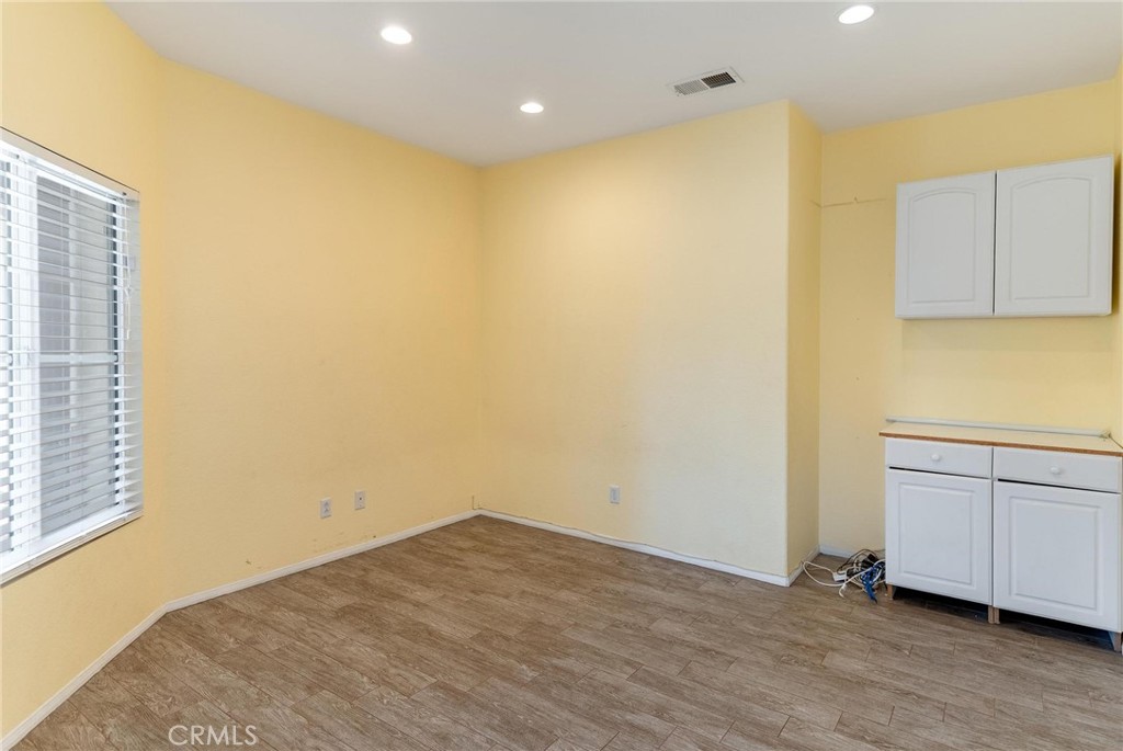 1312 Daylily Dr. Property Photo 6