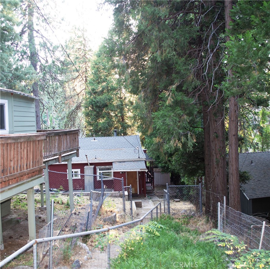 390 Redwood Drive Property Photo 1