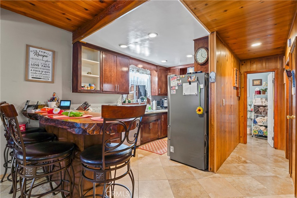 31466 Onacrest Drive Property Photo 6