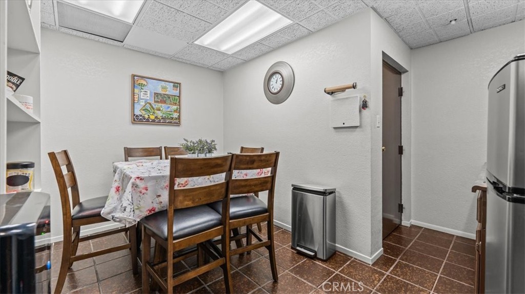 580 E Foothill Boulevard Property Photo 16