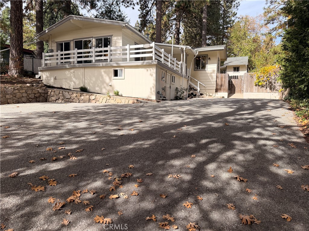 31014 Glen Oak Drive Property Photo 1
