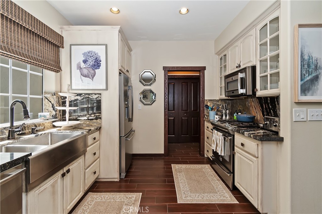 244 Corona Circle Property Photo 10