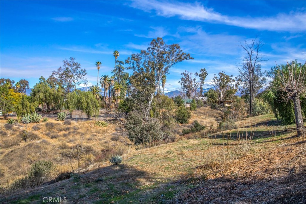 724 W Sunset Drive Property Photo 7