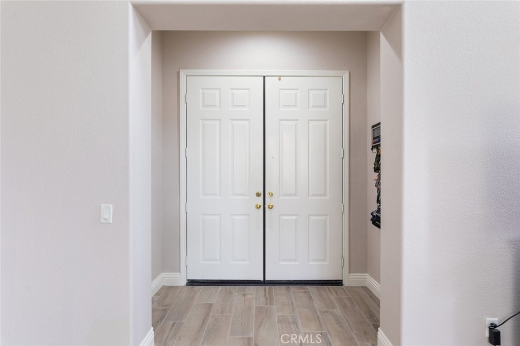 31945 Flowerhill Drive Property Photo 6