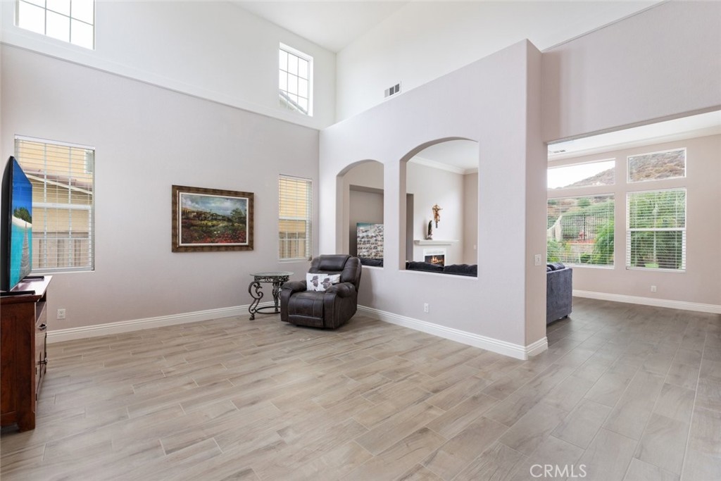 31945 Flowerhill Drive Property Photo 7