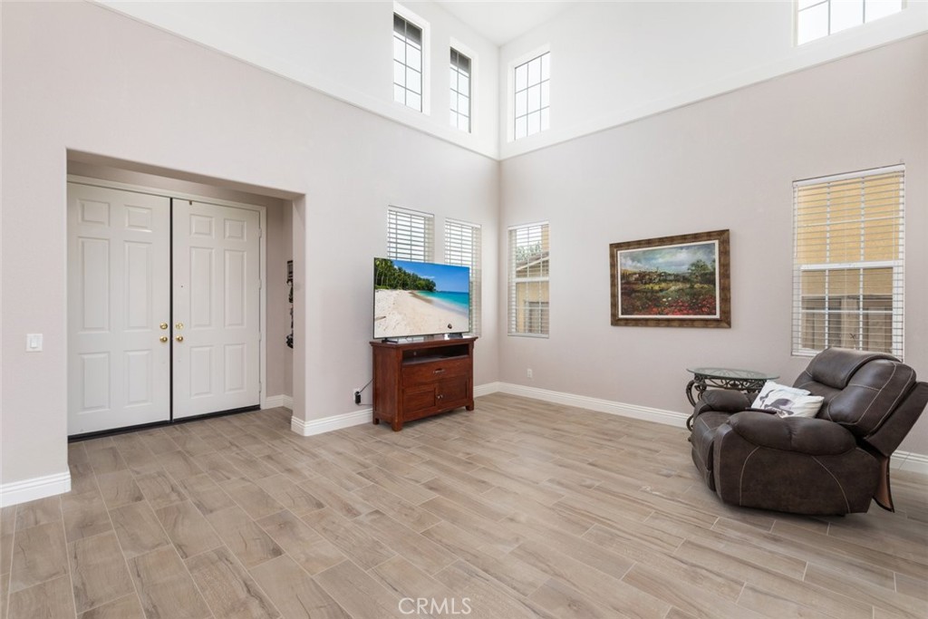 31945 Flowerhill Drive Property Photo 8