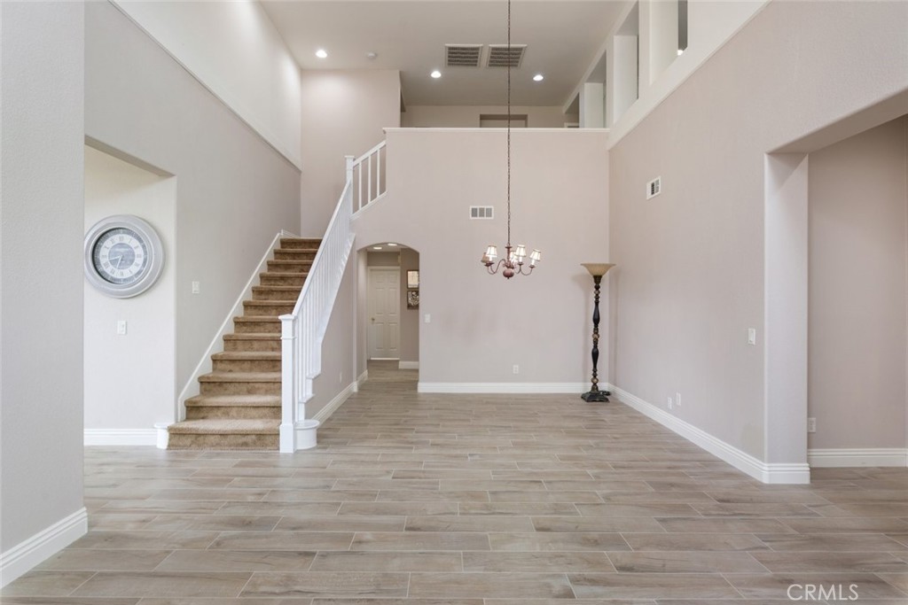 31945 Flowerhill Drive Property Photo 9