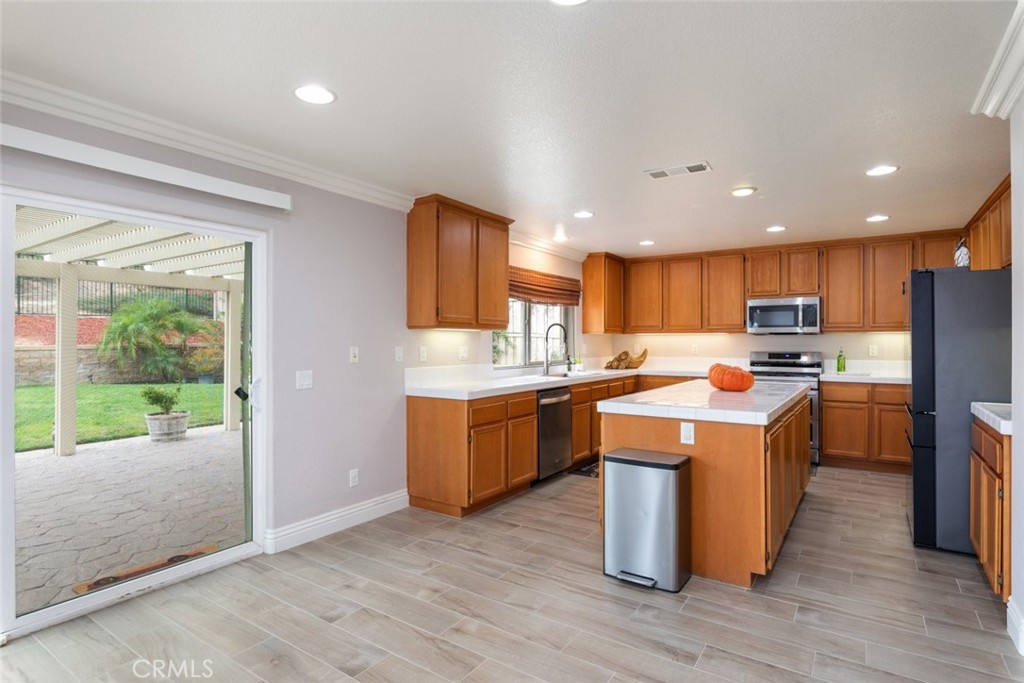 31945 Flowerhill Drive Property Photo 15