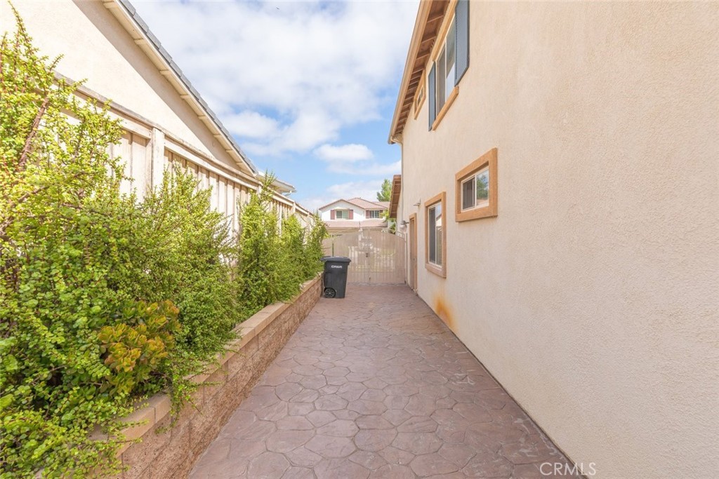 31945 Flowerhill Drive Property Photo 32