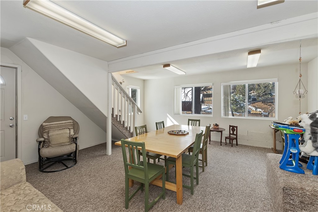 1004 White Mountain Drive Property Photo 16