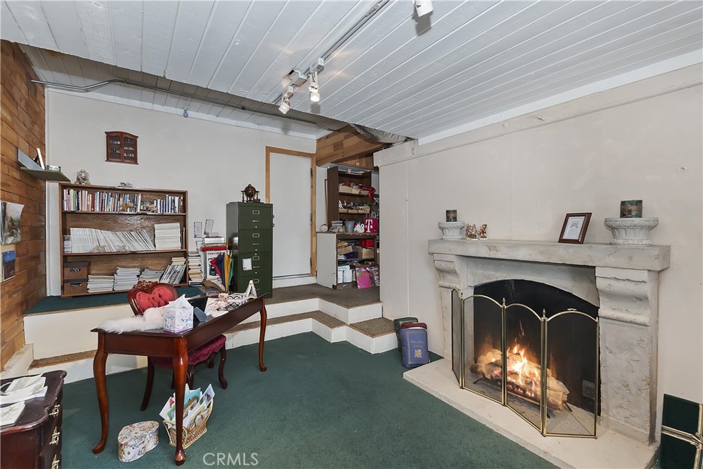 1004 White Mountain Drive Property Photo 17