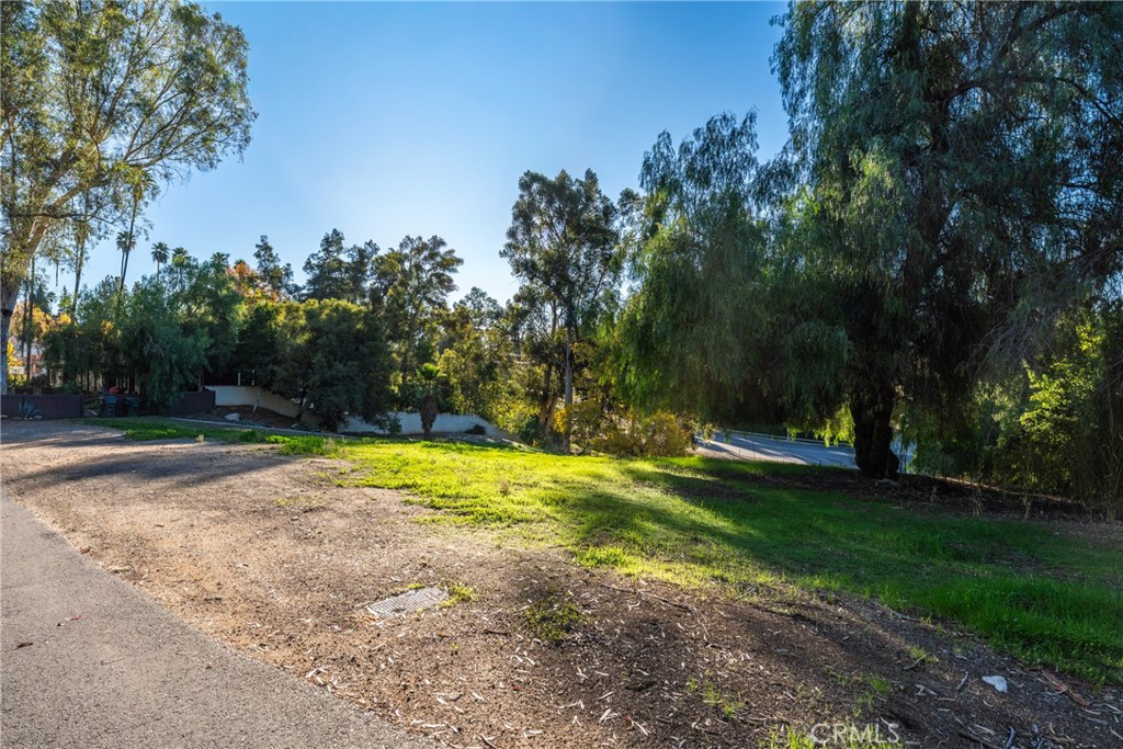 0 Campbell Avenue Property Photo 1