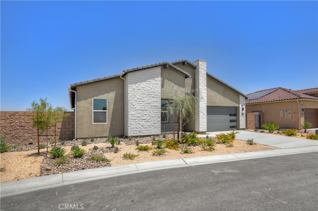 67010 Amethyst Way Property Photo 2