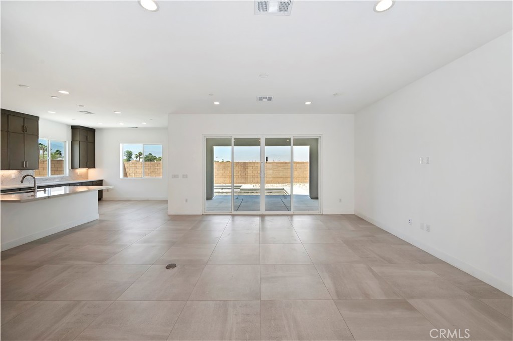 67050 Amethyst Way Property Photo 5