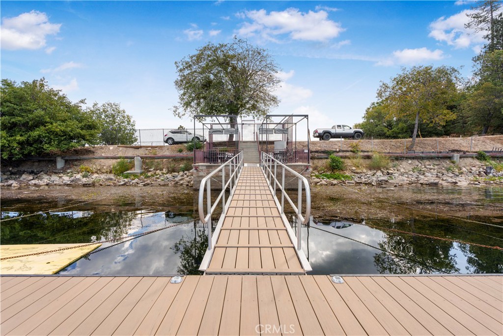 0 Dam 2 Slip 3 Property Photo 10