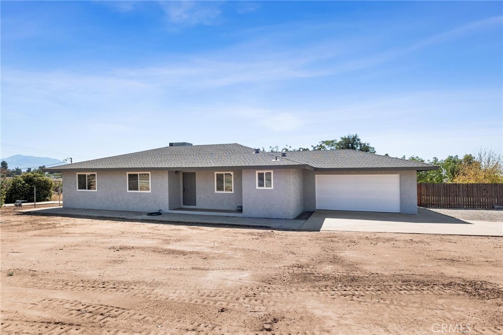 38011 Vineland Street Property Photo 4