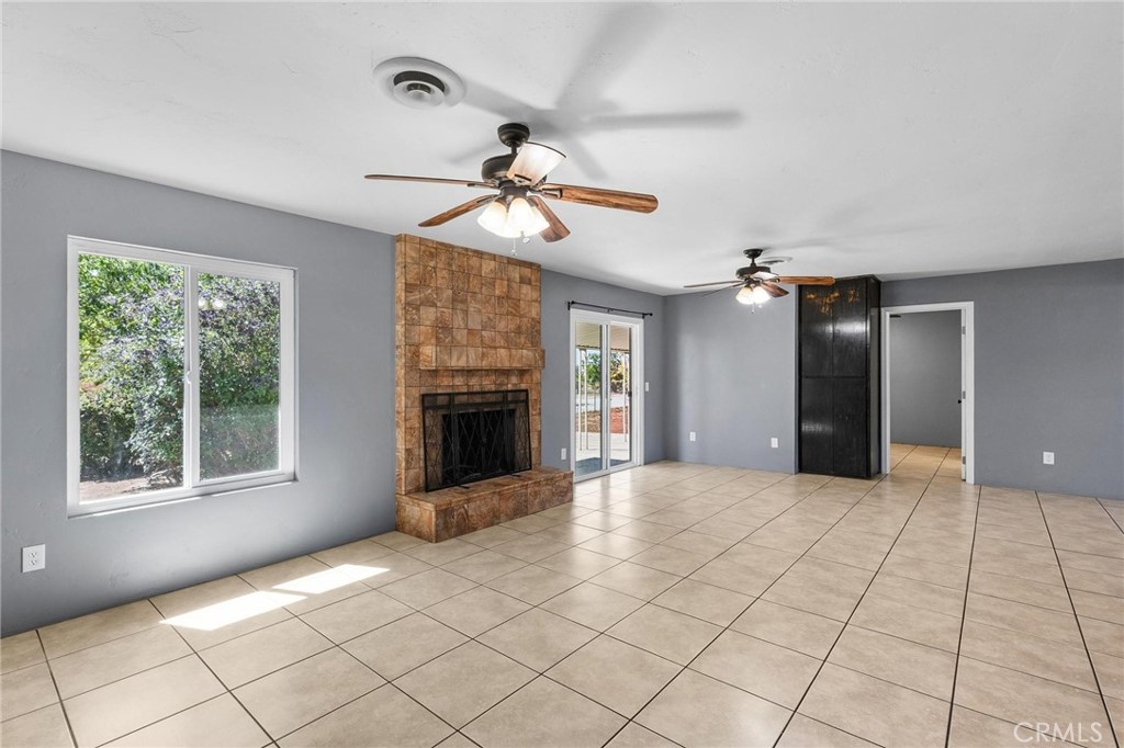 38011 Vineland Street Property Photo 9