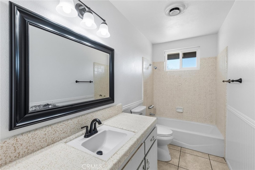 38011 Vineland Street Property Photo 15