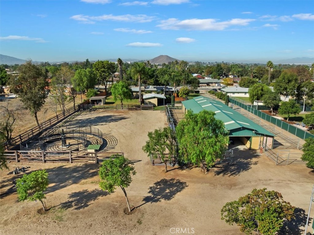 3563 Pedley Avenue Property Photo