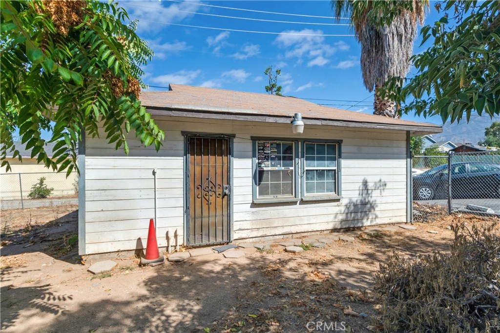 35222 Yucaipa Boulevard Property Photo 3