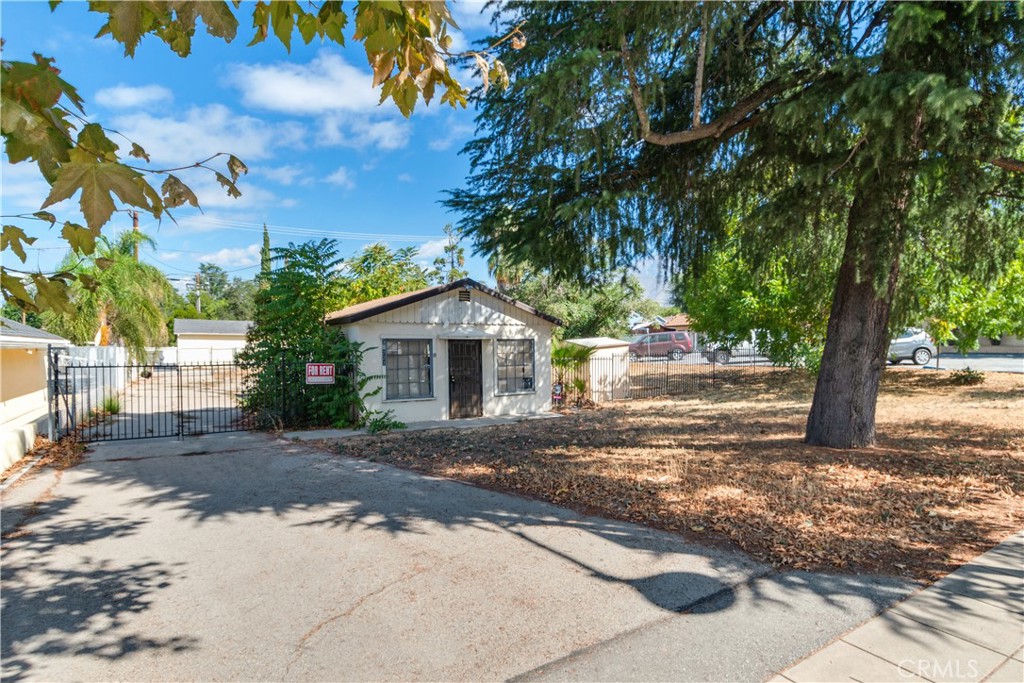 35222 Yucaipa Boulevard Property Photo 7