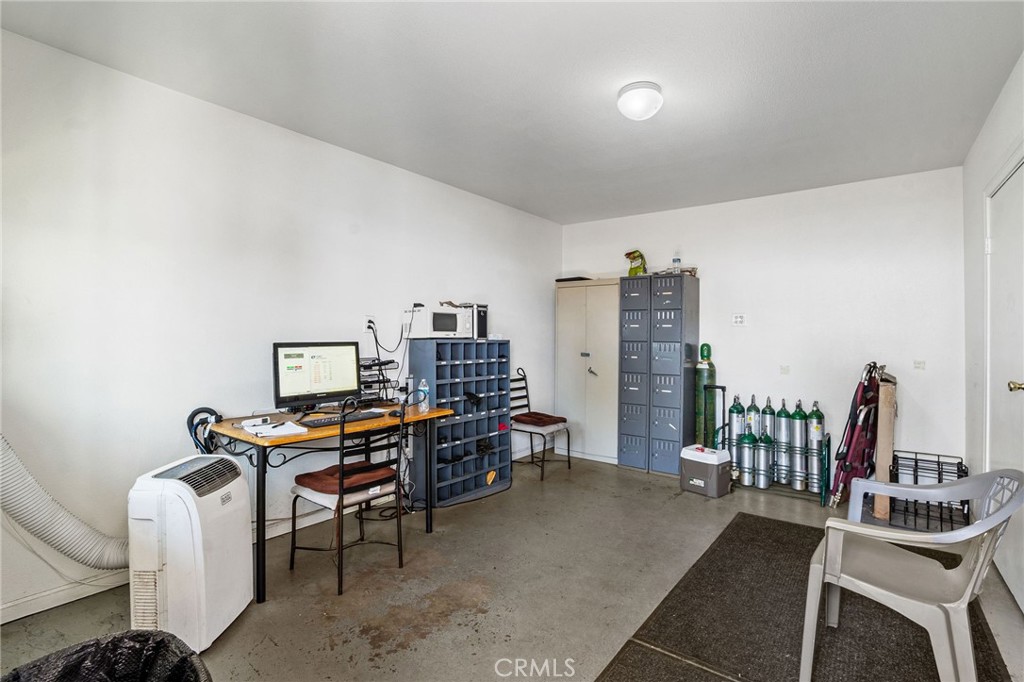 484 E Redlands Boulevard Property Photo 20