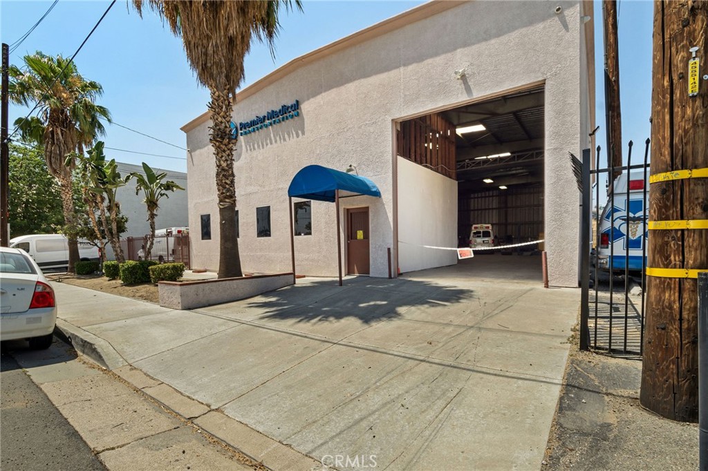 484 E Redlands Boulevard Property Photo 23