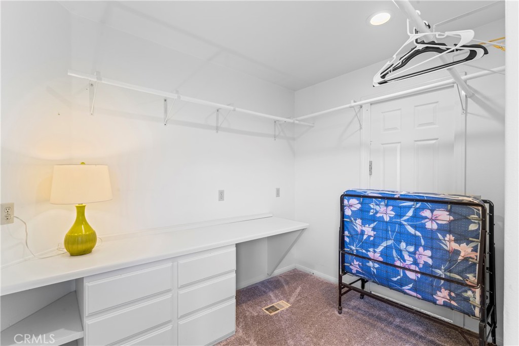 955 Teakwood Drive Property Photo 27