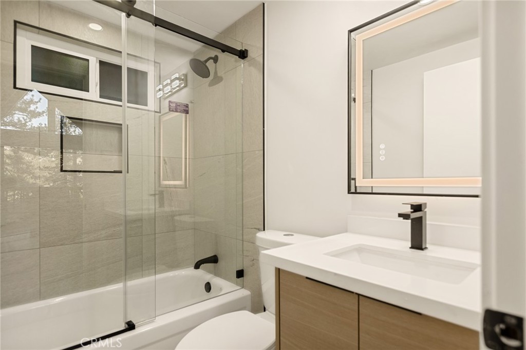 579 Golf Course Rd Property Photo 17