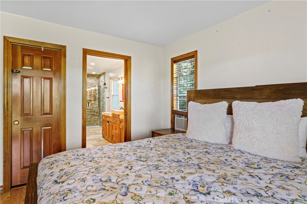 221 Grizzly Road Property Photo 11