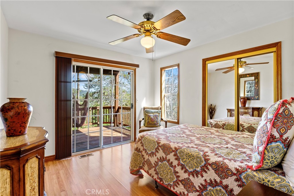 221 Grizzly Road Property Photo 14