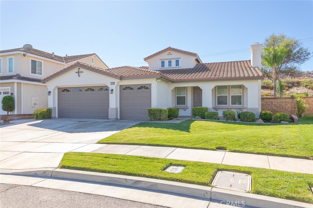 32003 Cottage Glen Drive Property Photo 3