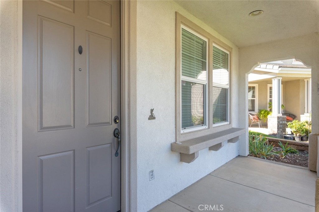 32003 Cottage Glen Drive Property Photo 5