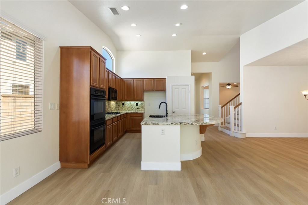 32003 Cottage Glen Drive Property Photo 11