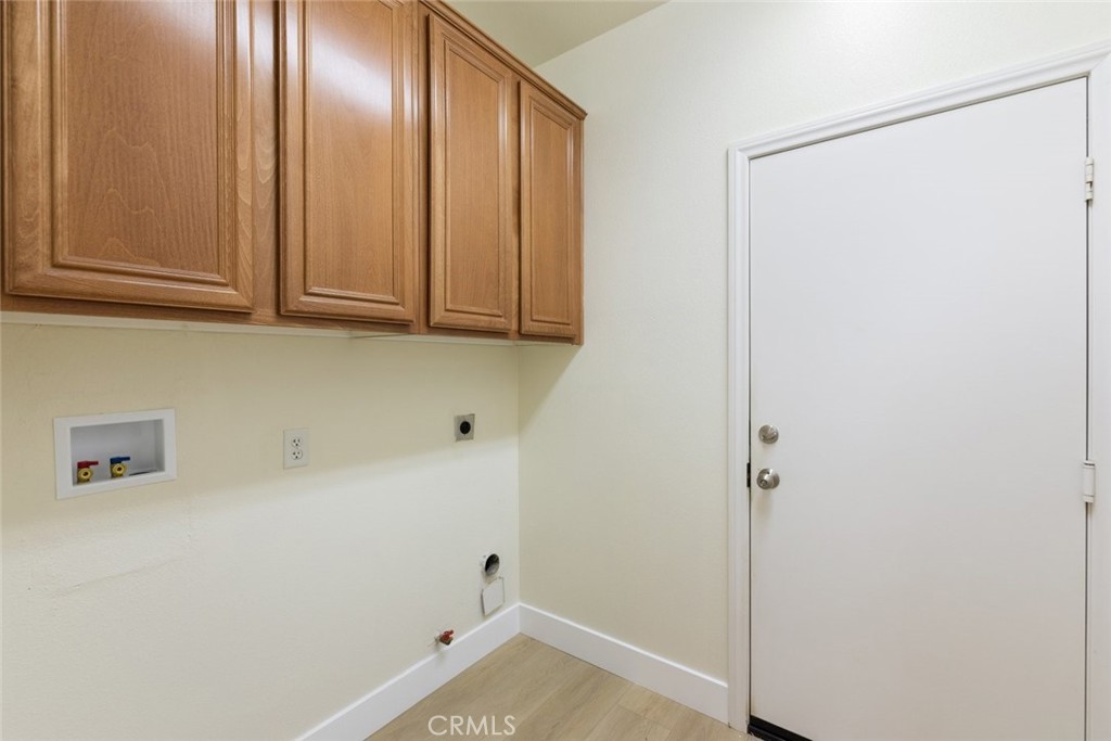 32003 Cottage Glen Drive Property Photo 16