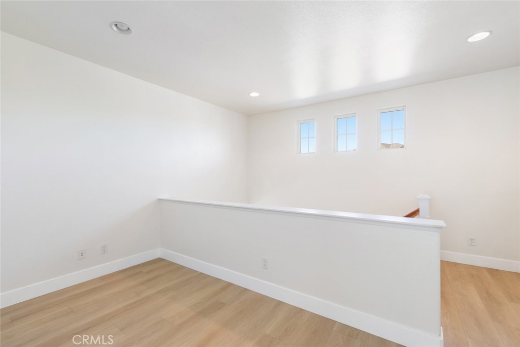 32003 Cottage Glen Drive Property Photo 21