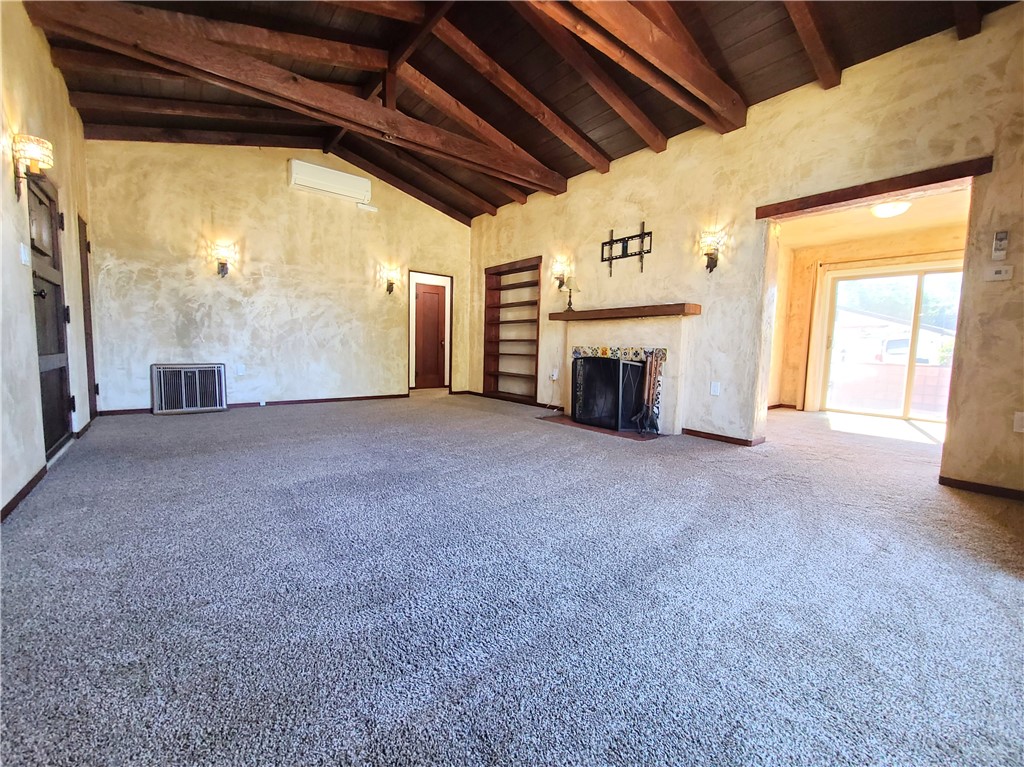 902 College Avenue Property Photo 3