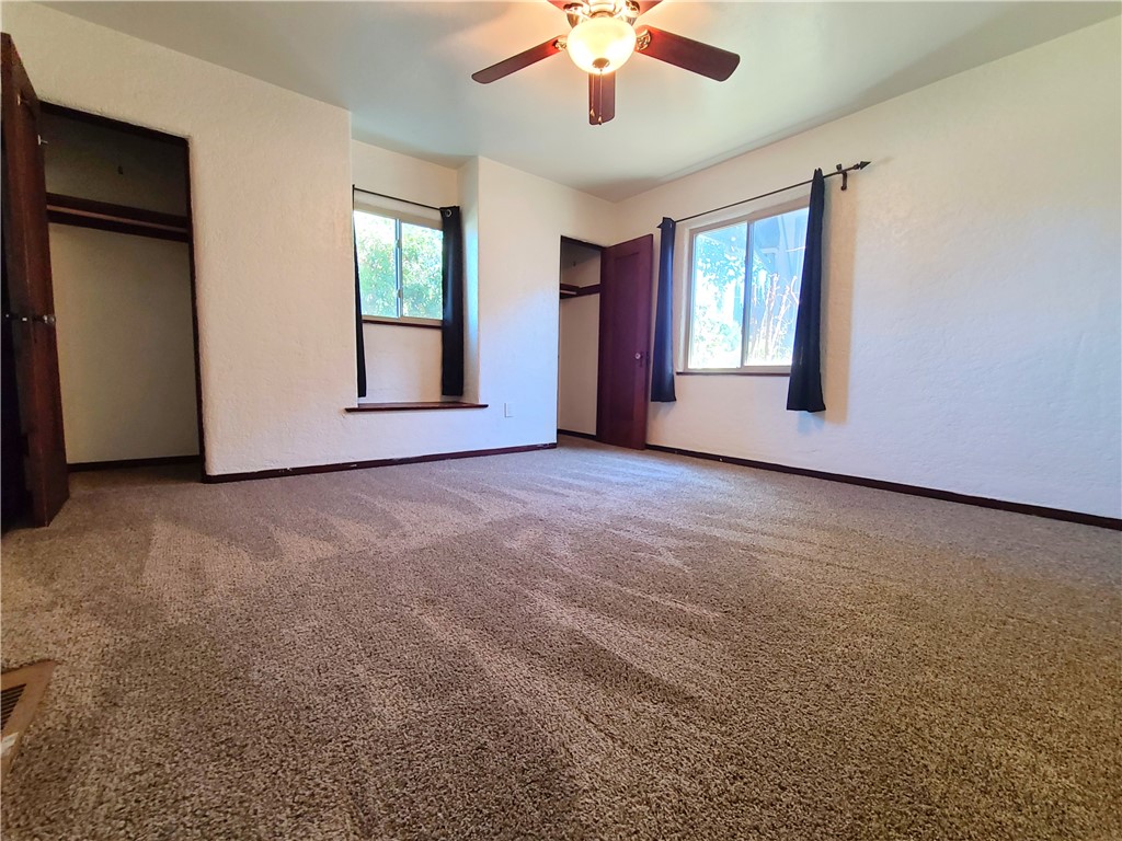 902 College Avenue Property Photo 10