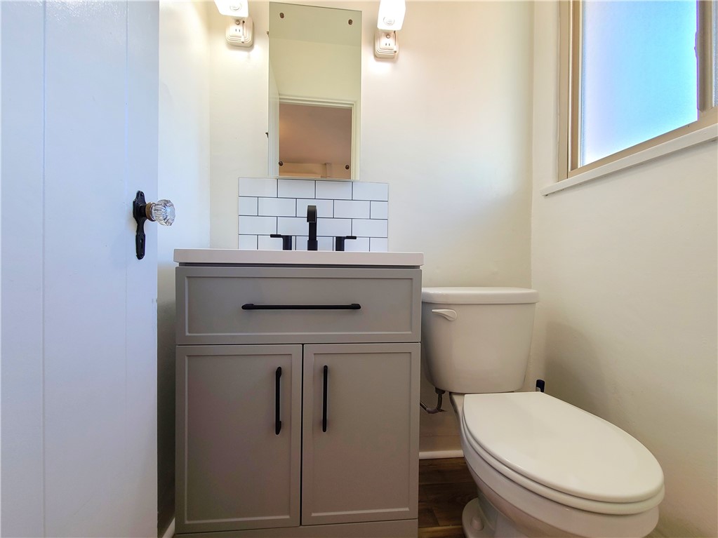 902 College Avenue Property Photo 19