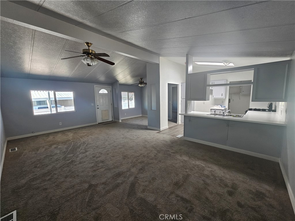 1721 E Colton Avenue 33 Property Photo 4