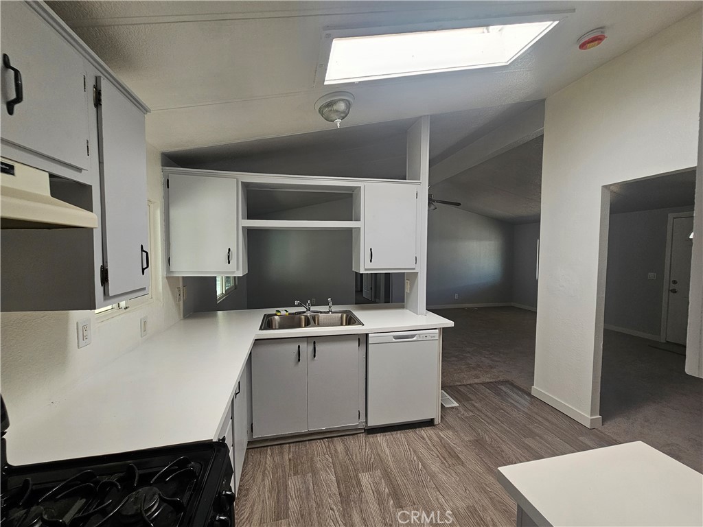 1721 E Colton Avenue 33 Property Photo 8
