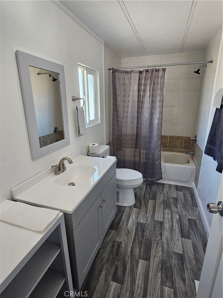 1721 E Colton Avenue 33 Property Photo 13