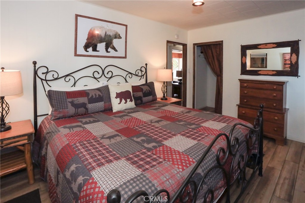 592 Douglas Street Property Photo 24